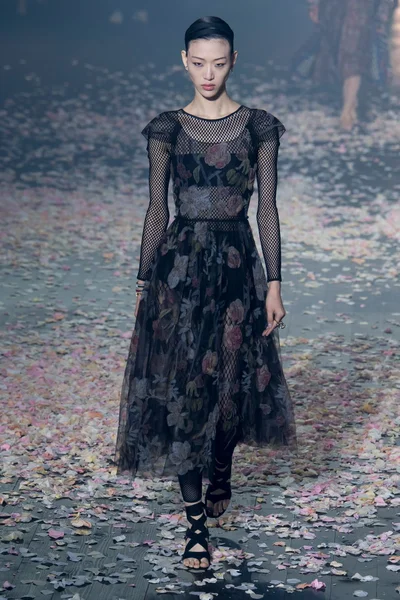 Look 20